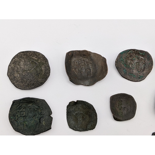 478 - Byzantine Empire - Trachy / Trachea coins, A collection of 25 in various sizes and conditions
Locati... 