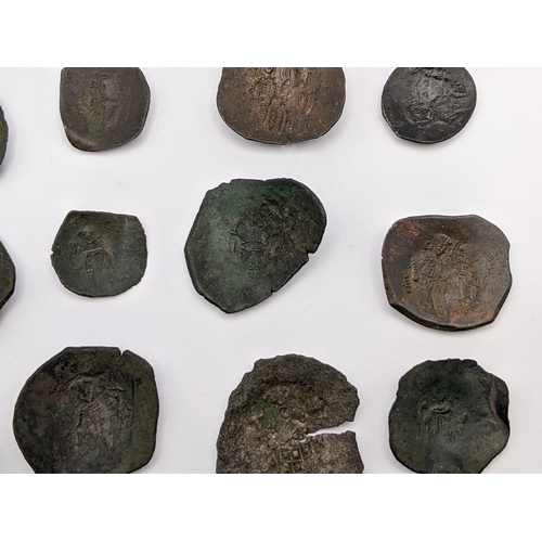 478 - Byzantine Empire - Trachy / Trachea coins, A collection of 25 in various sizes and conditions
Locati... 