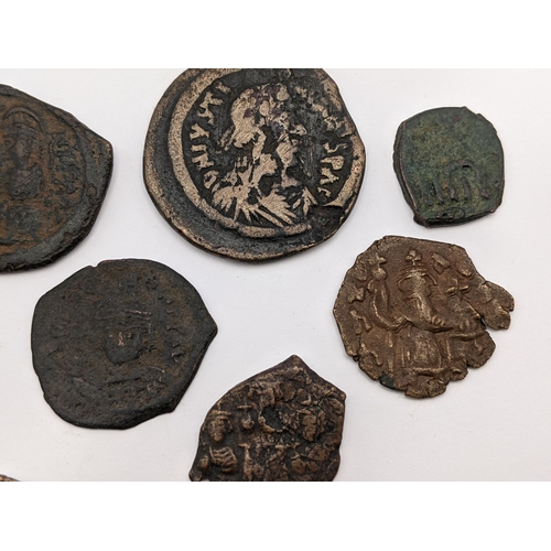 479 - Byzantine Empire - Mixed copper and bronze coinage to include NIKO 40 Nummi, Follis, Half Follis and... 