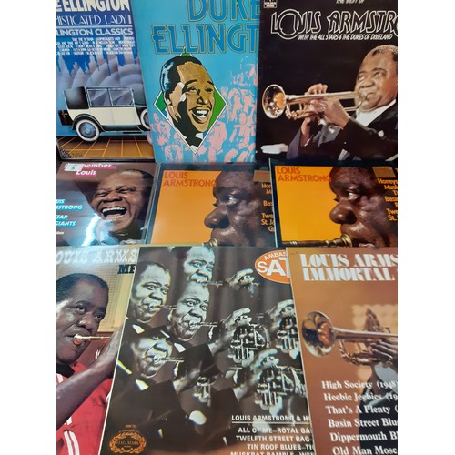 115 - A quantity of 33x early 1930's-1960's Jazz and Swing LP's comprising the American artists Miles Davi... 