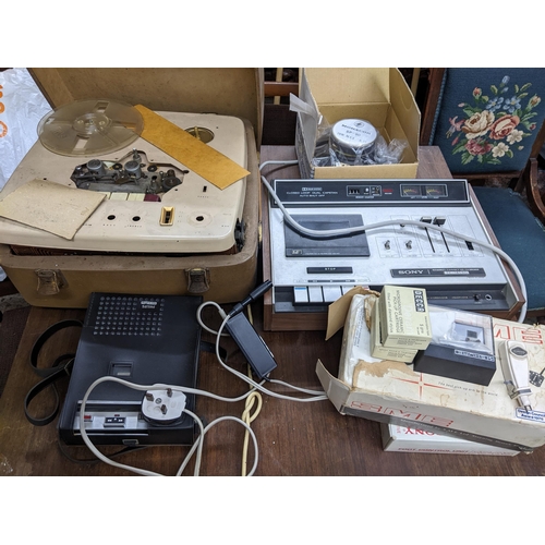 195 - A group of electrical items and accessories to include a Sony stereo cassette Corder TC 161SD, a cas... 