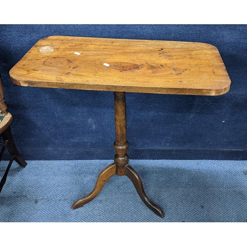 101 - An early 19th century walnut topped occasional table on three splayed legs, 72cm h x 70.5cm w
Locati... 