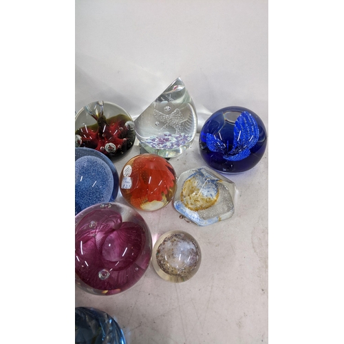 17 - A selection of paperweights to include Caithness Cactus Reflection, True Colours and others (34)
Loc... 