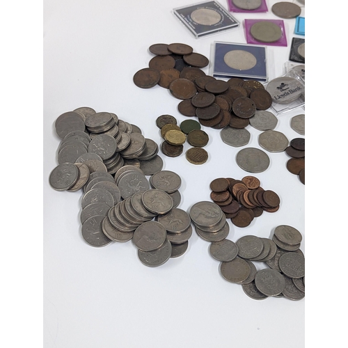 211 - British coins - A collection of Victorian and later coins to include pennies, post 1947 and Elizabet... 