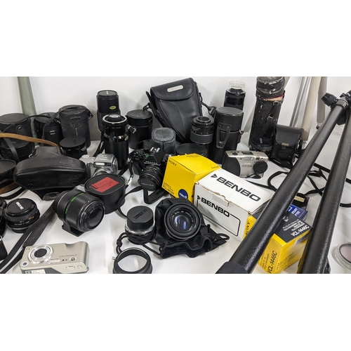 318 - Mixed cameras and accessories to include Olympus, Sony, Pentax, mixed lenses and other items
Locatio... 