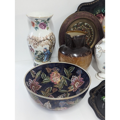 352 - Mixed ceramics to include a Doulton Lambeth stoneware jug, Wedgwood Kutani crane vase, Royal Worcest... 