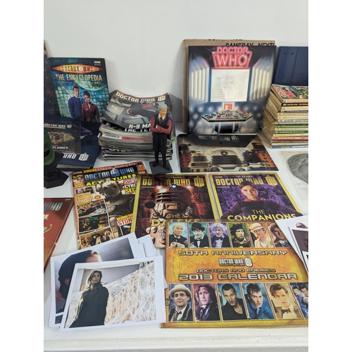 365 - Doctor Who - a mixed collection of memorabilia to include story books, Figure Collection magazines a... 