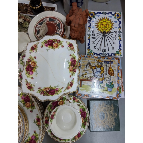 49 - A mixed lot to include Royal Albert old country roses part dinner service on Italian porcelain figur... 