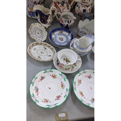 80 - A selection of mainly 19th century pottery to include a scalloped shaped cachepot, Masons jugs and o... 