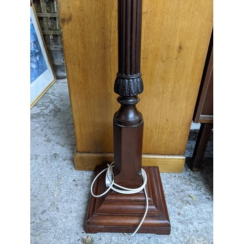 303 - Early 20th century mahogany turned standard lamp with fabric shape
Location:G