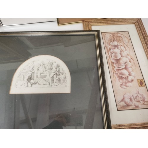 219 - Mixed pictures to include two early 20th century oval gilt framed etchings, etchings of dogs and oth... 