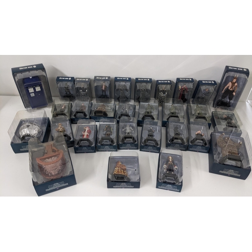 356 - Doctor Who - A collection of 30 boxed Eaglemoss figures to include Tenth and Eleventh Doctors, Ice W... 