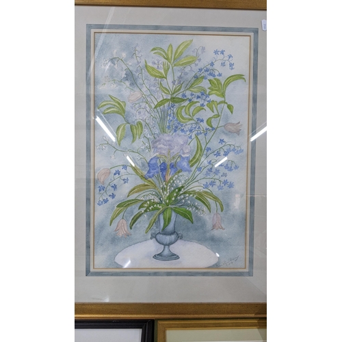 381 - A mixed lot of framed and glazed pictures to include a watercolour depicting flowers in a vase, alon... 