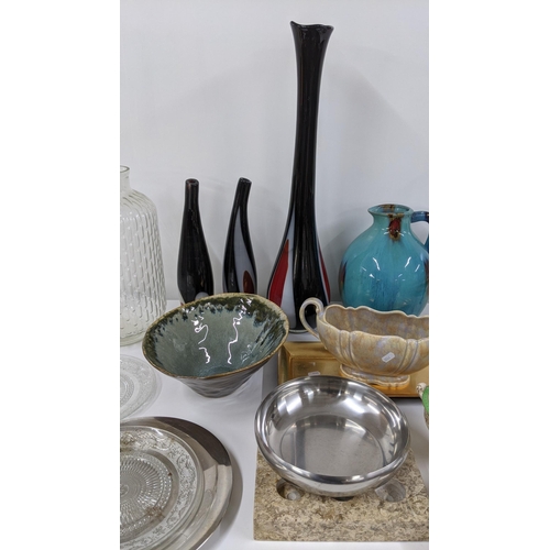 382 - A mixed lot to include a studio pottery jug, three art glass vases, mixed ceramics and other items L... 