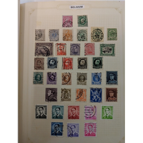 399 - Five stamp albums to include late Victorian and early 20th century examples, ones from Chile, USA, M... 