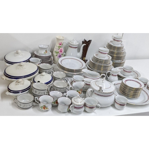 444 - A mixed ceramics to include a dinner/tea service along with a part dinner service having a floral de... 