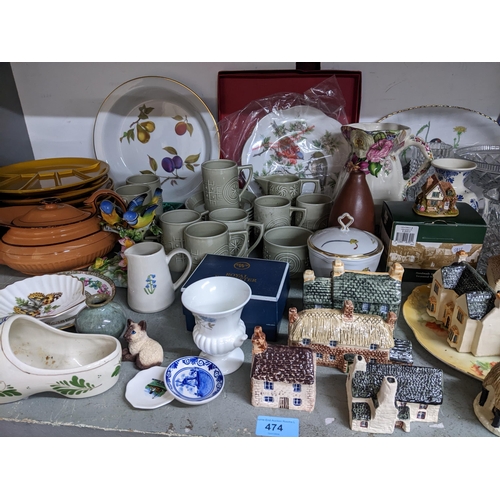 474 - A selection of ceramics and glassware to include a Pilkingtons Royal Lancastrian vase, various Herit... 