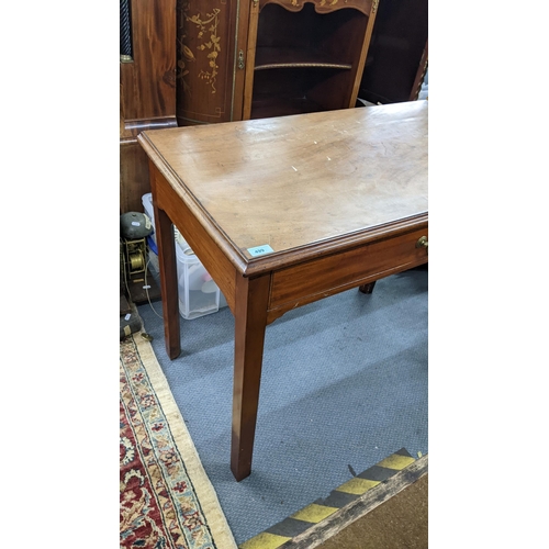 499 - A Georgian mahogany side table having a single drawer, 76cm h x 91cm w
Location:RWB