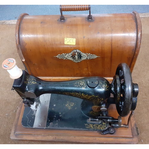 167 - A Victorian Singer sewing machine serial No:9681560 together with a quantity of 1960's and 1970's ta... 