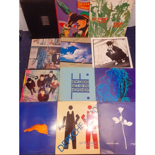 185 - A quantity of Progressive Rock, American Rock, Indie Pop and Alternative LP's and 12