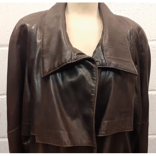 A late 20th Century Perquisites 1901 Cable & Co ladies soft brown