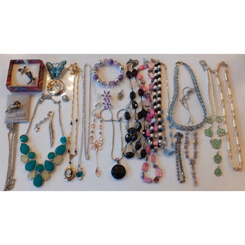 157 - Late to modern day costume jewellery to include silver items and bead necklaces together with 2 jewe... 