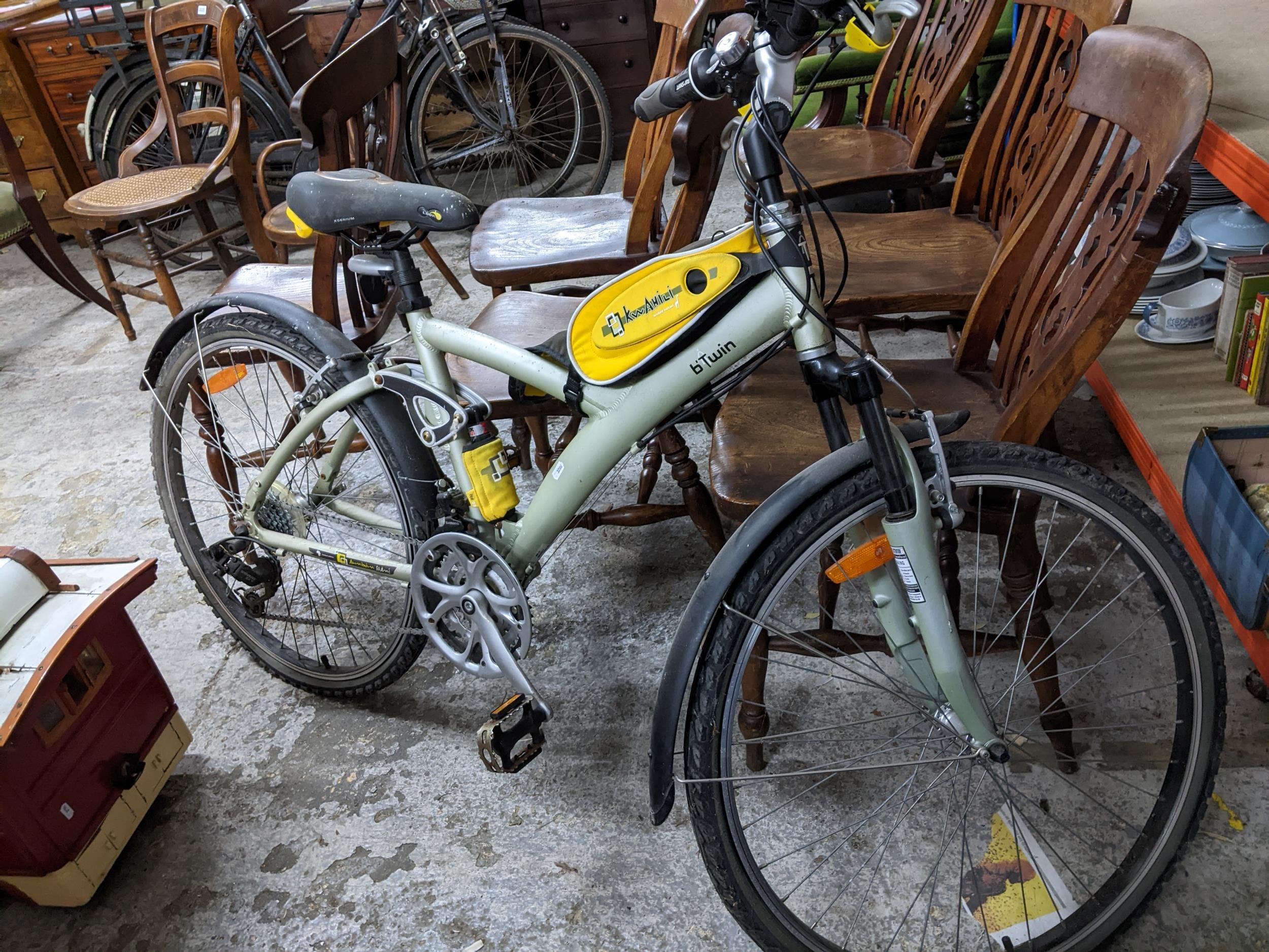 A KW Ahili limited edition b'Twin aluminium framed bicycle LocationG