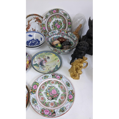 91 - Mixed oriental items to include a Chinese famille rose bowl. Japanese  Kitani twin handled bowl and ... 