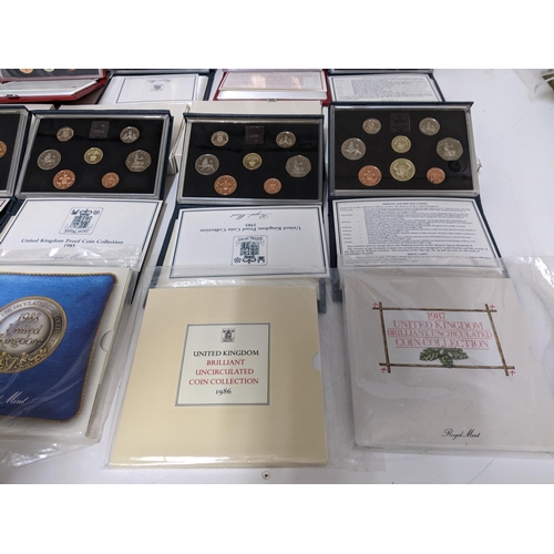 175 - Collection of UK proof and brilliant uncirculated coin sets, c 1981, to include 1989 Bill of Rights ... 