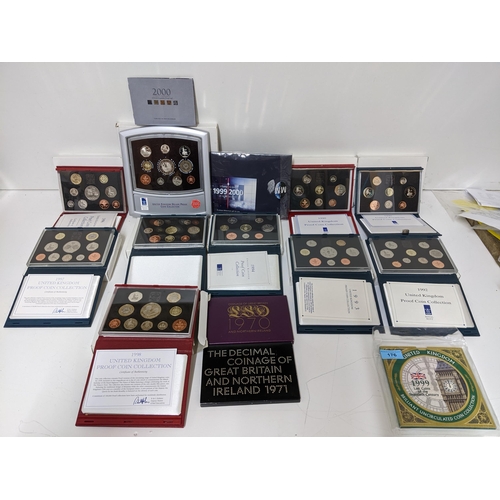 176 - Collection of UK proof and brilliant uncirculated coins set to include 1992 duel date EEC 50p commem... 