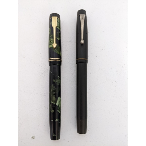 182 - Two 1940s/50s fountain pens, Stephens Leverfil No 270 Fountain pen, late 1940s in green and black ca... 