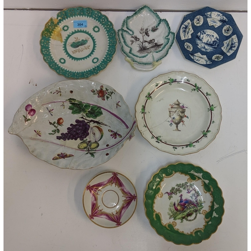 304 - Seven pieces of late 19th century Royal Worcester to include a dish, a blue and white plate, a salve... 