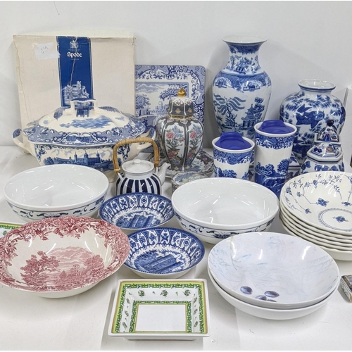 288 - A mixed lot of mostly blue and white ceramics to include two blue and white vases, blue and white li... 