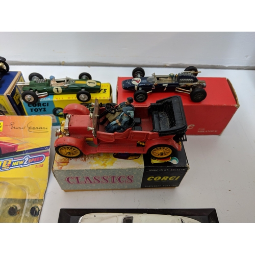 325 - Diecast and tinplate model vehicles to include Grand Tourism Reliant Scmiter, Corgi 155, Matchbox Y1... 