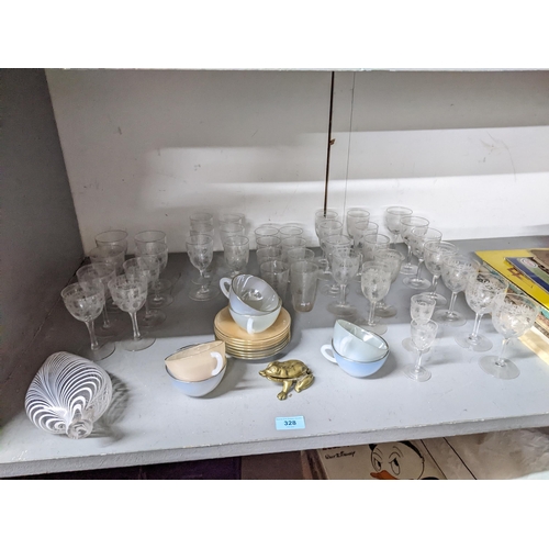 328 - Glassware to include a 19th century Nailsea flask with white combed decoration, a selection of Victo... 