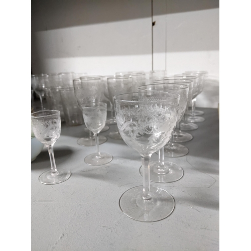 328 - Glassware to include a 19th century Nailsea flask with white combed decoration, a selection of Victo... 