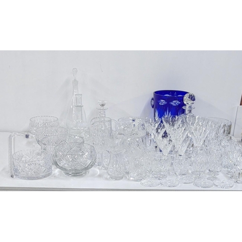 366 - A mixed lot of glassware to include Waterford, crystal cut bowls, a crystal cut cobalt blue vase, A/... 