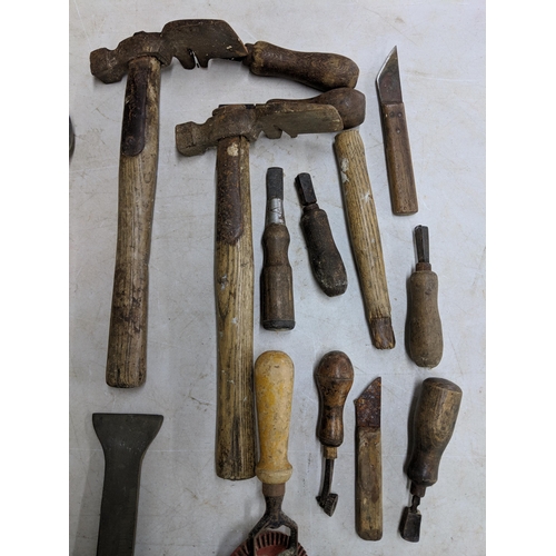 293 - Miscellaneous tools to include planes, a saw, hammers and other items Location:A1M