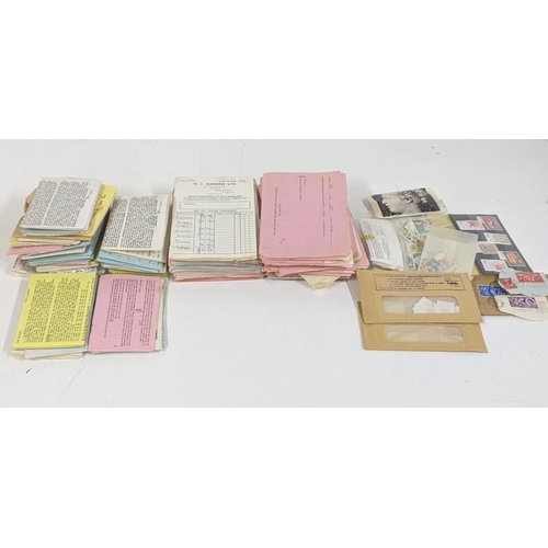 320 - Mixed stamps from around the world to include Commonwealth examples, and others to include booklets,... 