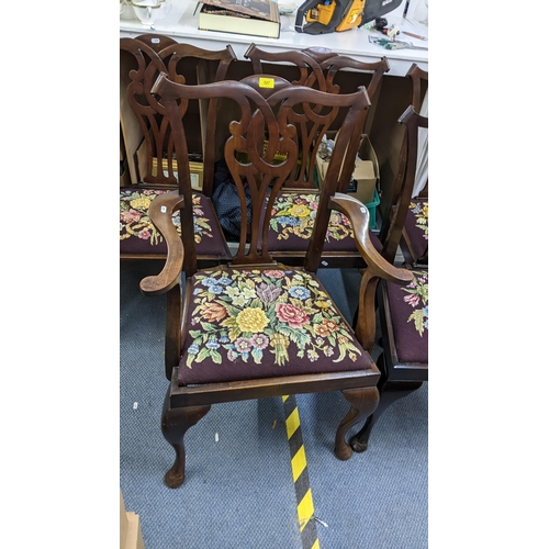 327 - A set of five circa 1900 Chippendale style mahogany pierced splat back dining chairs, on cabriole le... 