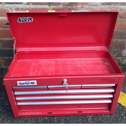 383 - A red American Pro metal tool box with side handles. Location:G