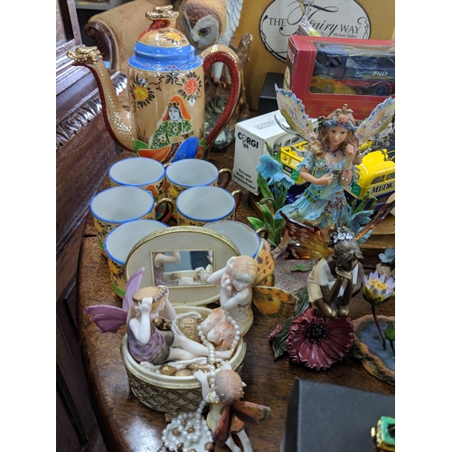 409 - A mixed lot to include Country Artists Secrets Fairy models, other fairy models from the Leonardo Co... 