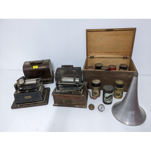 400 - A Thomas Edison Little Gem phonograph, and an Edison Bell phonograph, both in wooden cases, along wi... 