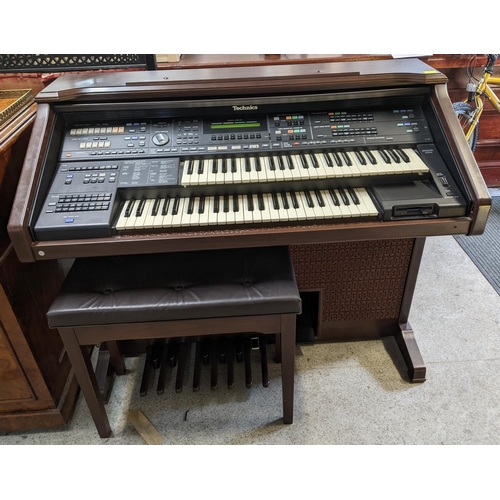 411 - A Technics PCM Sound organ with stool Location:FOYER