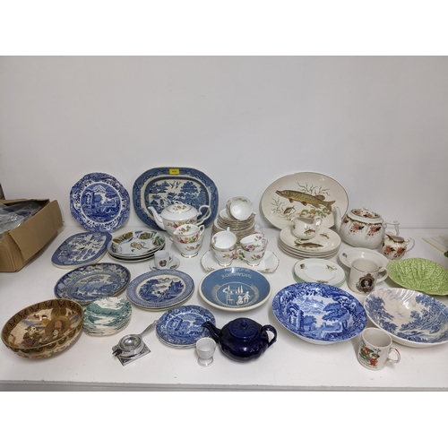 416 - Mixed table ceramics to include Copeland Spode Italian pattern serving plate, bowl and side plates, ... 