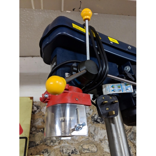 395 - A Titan 9-speed bench pillar drill Location:G