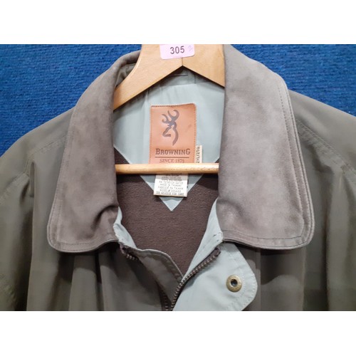 305 - An Oxford Wear green herringbone country pursuit jacket with brown cord collar and Oxford badge, siz... 