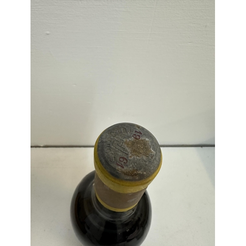27 - A single bottle of Chateau d''Yquem, Sauternes 1961
Location: R2