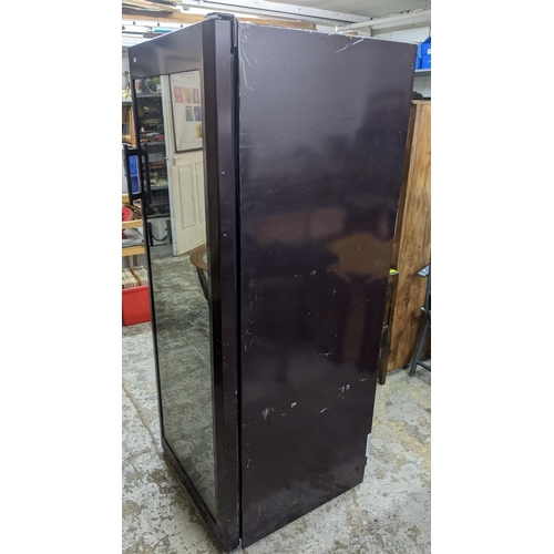 441 - A Pentan Liebherr Vinothek wine fridge, five adjustable inter shelves 164.5 x 64.5 x 69cm to handle,... 