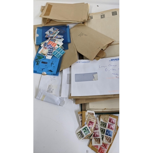 491 - Postage stamps from around the world to include mainly GB, Malta and Commonwealth Location:A2B